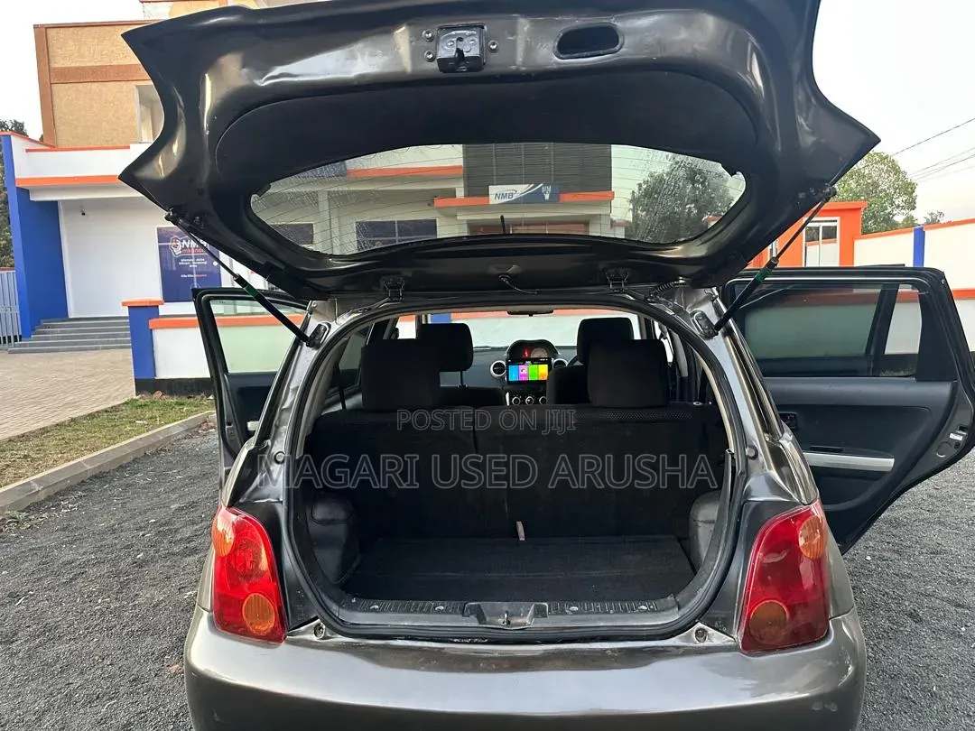 Toyota IST 2004 Gray
