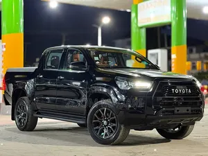 Toyota Hilux 2023 Black