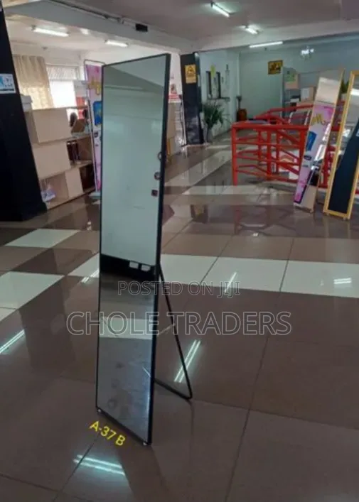 Unbreakable Floor Mirror With Stand (Kioo Hakipasuki Kina Stendi Yake)