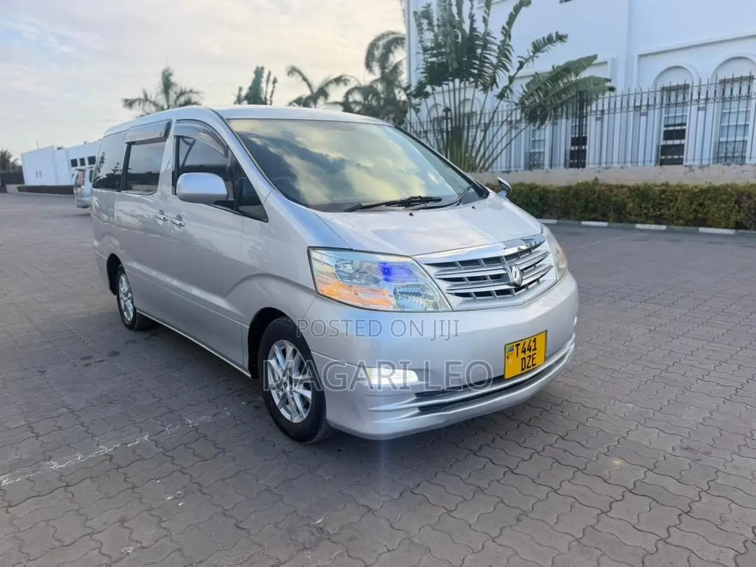 Toyota Alphard 2.4 Petrol FWD 2006 Silver