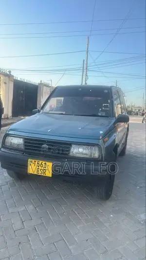 Suzuki Escudo 2001 Gray