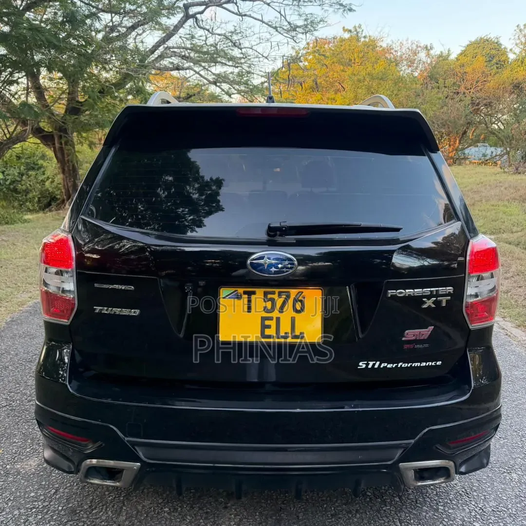 Subaru Forester 2014 Black