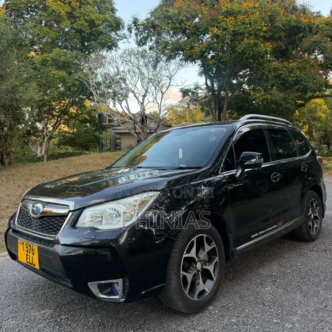 Subaru Forester 2014 Black