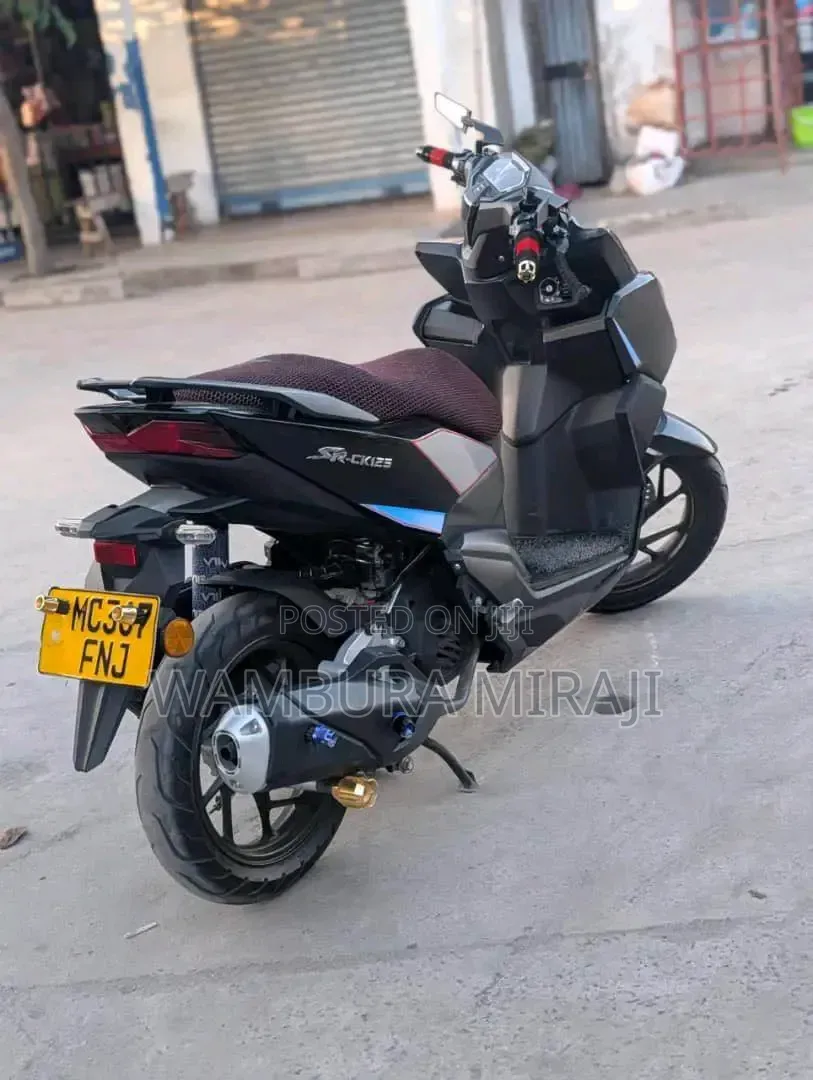 Honda Vario 2023 Black