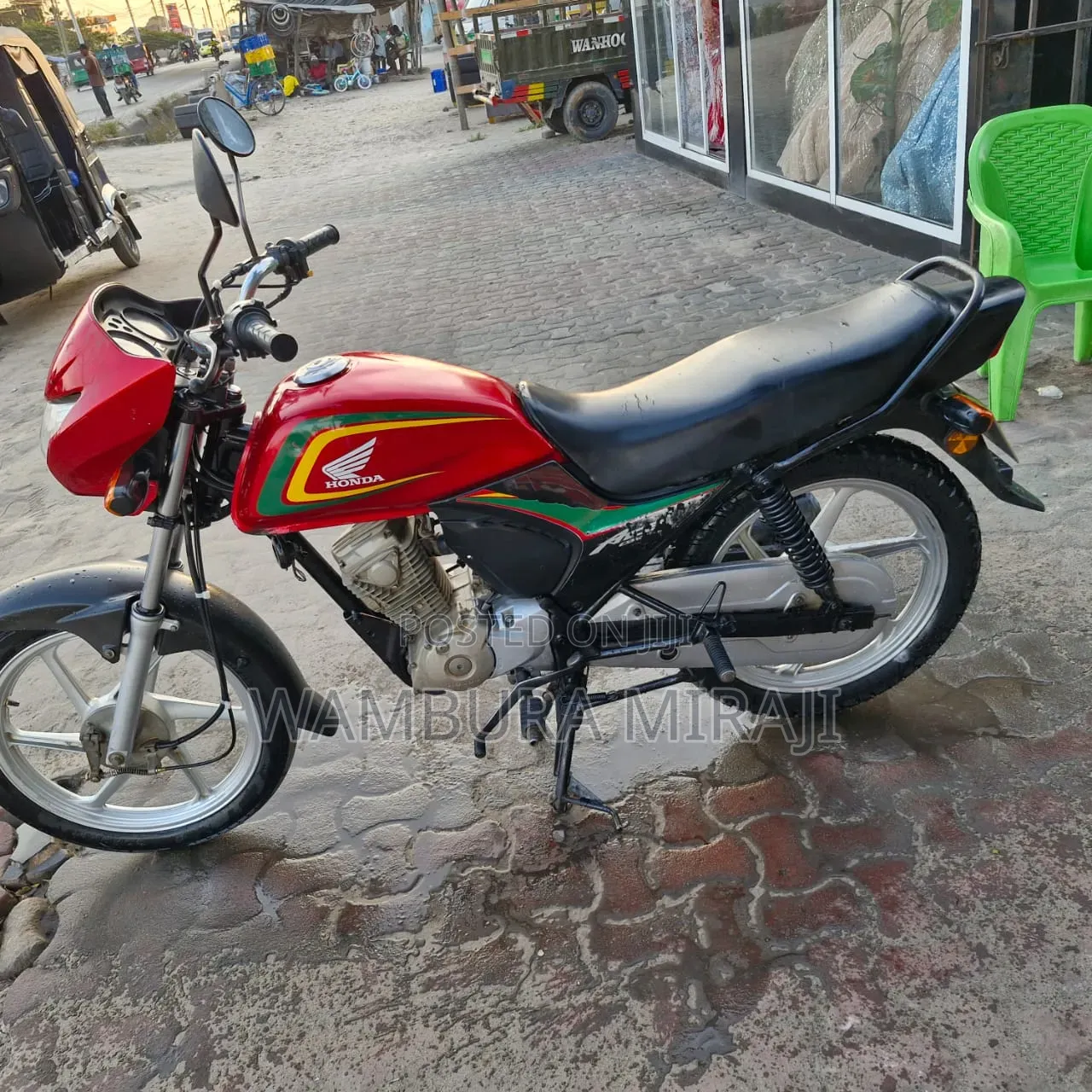 Honda CB 2026 Red