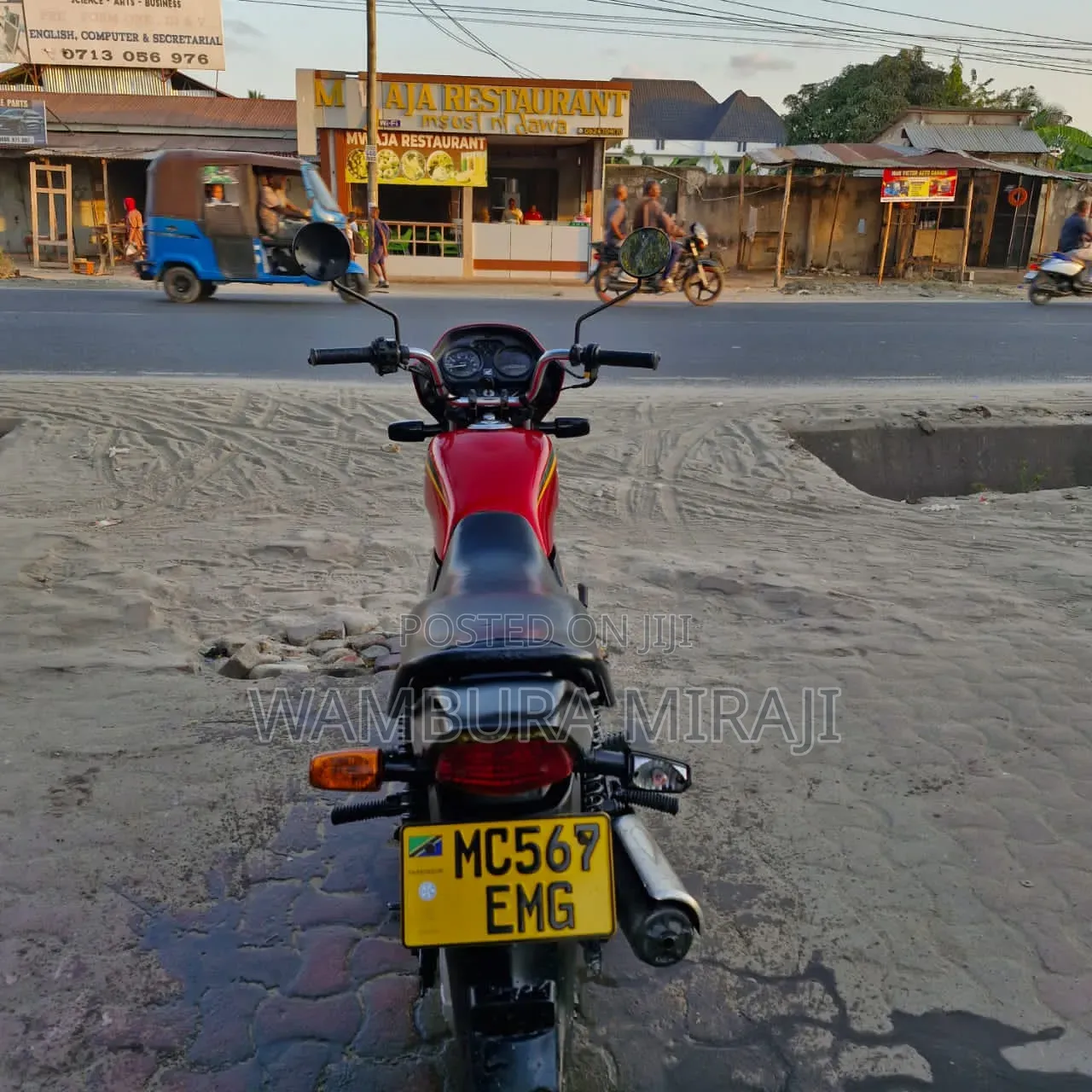 Honda CB 2026 Red