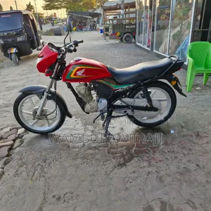 Honda CB 2026 Red