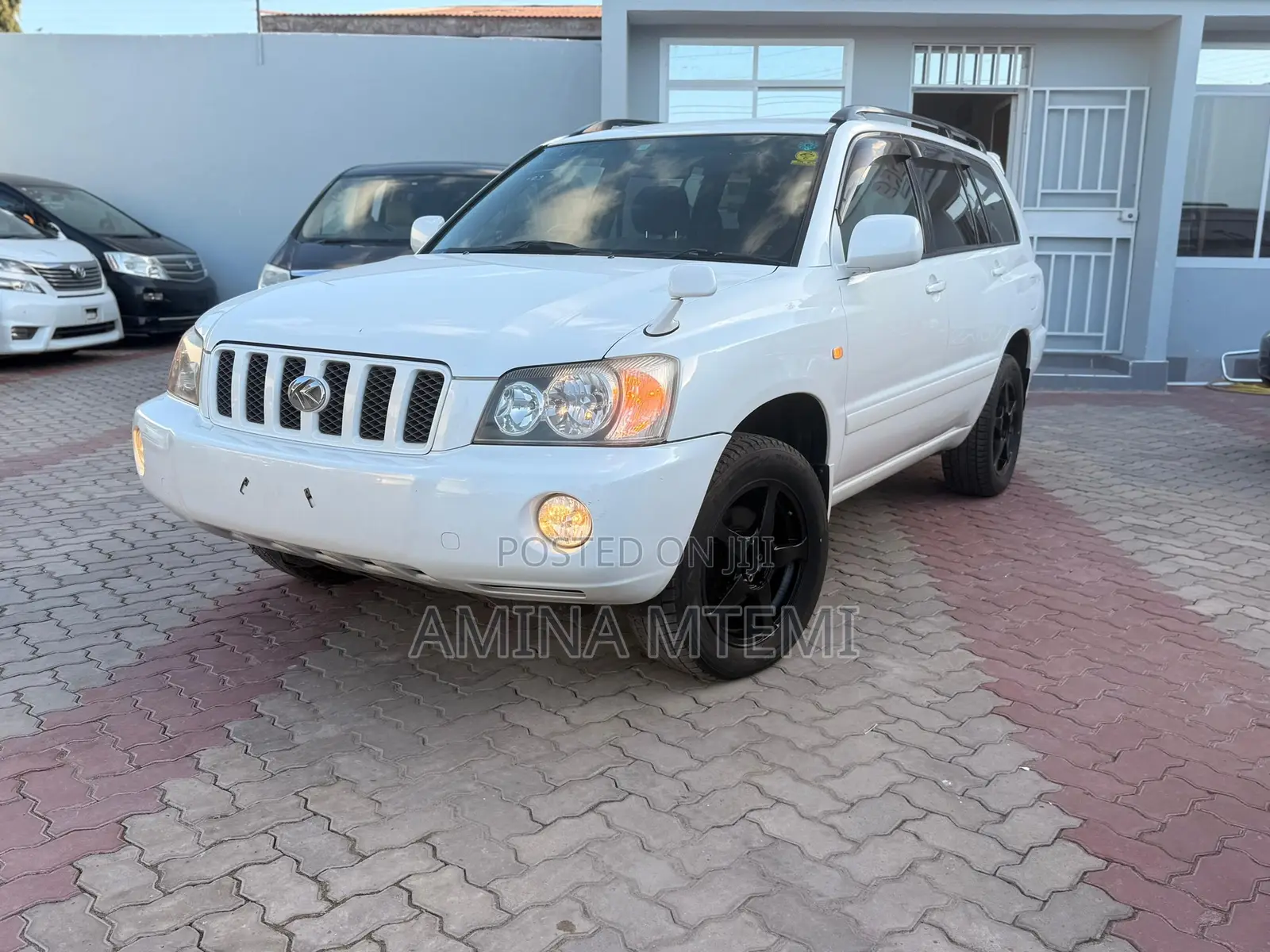 Toyota Kluger 2001 White