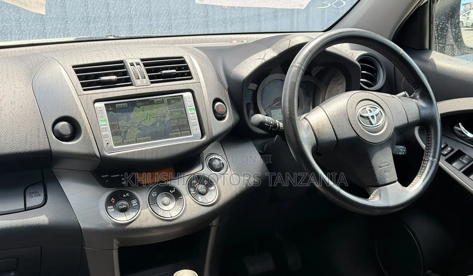 Toyota Vanguard 2008 White