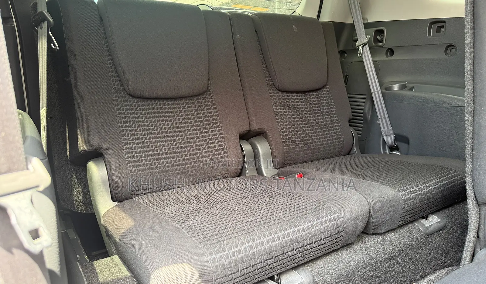 Toyota Vanguard 2008 White