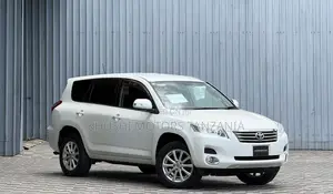 Toyota Vanguard 2008 White