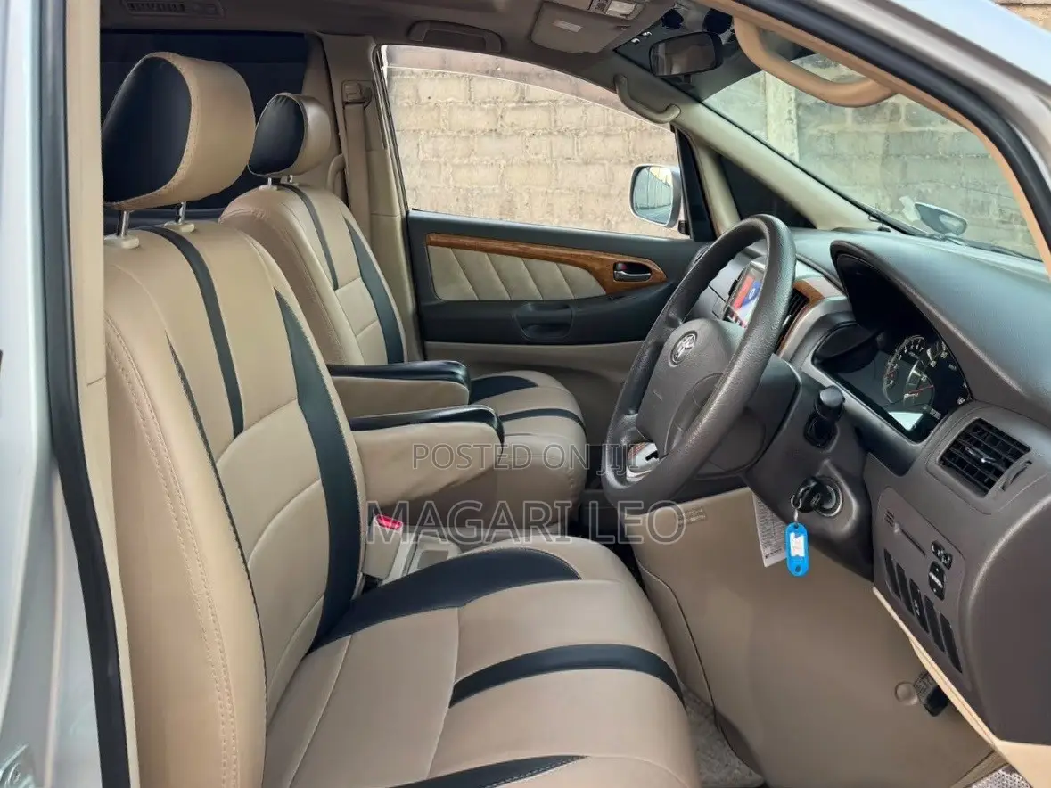 Toyota Alphard 2.4 Petrol FWD 2006 Silver
