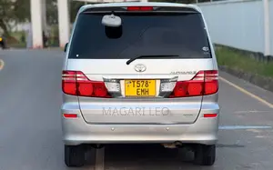 Toyota Alphard 2.4 Petrol FWD 2006 Silver