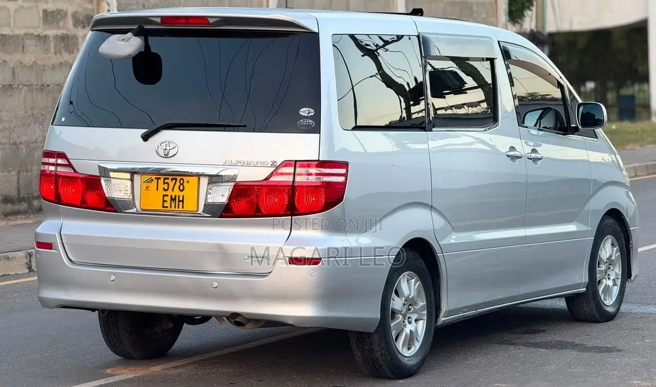 Toyota Alphard 2.4 Petrol FWD 2006 Silver