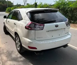 Toyota Harrier 2007 White