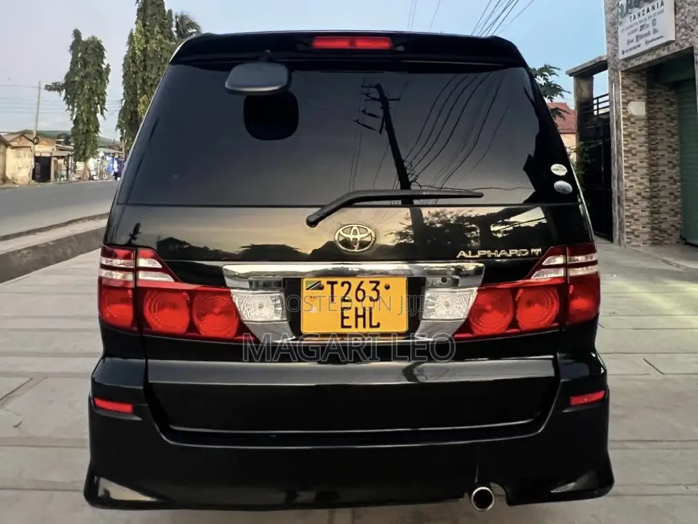 Toyota Alphard 2.4 Petrol FWD 2006 Black
