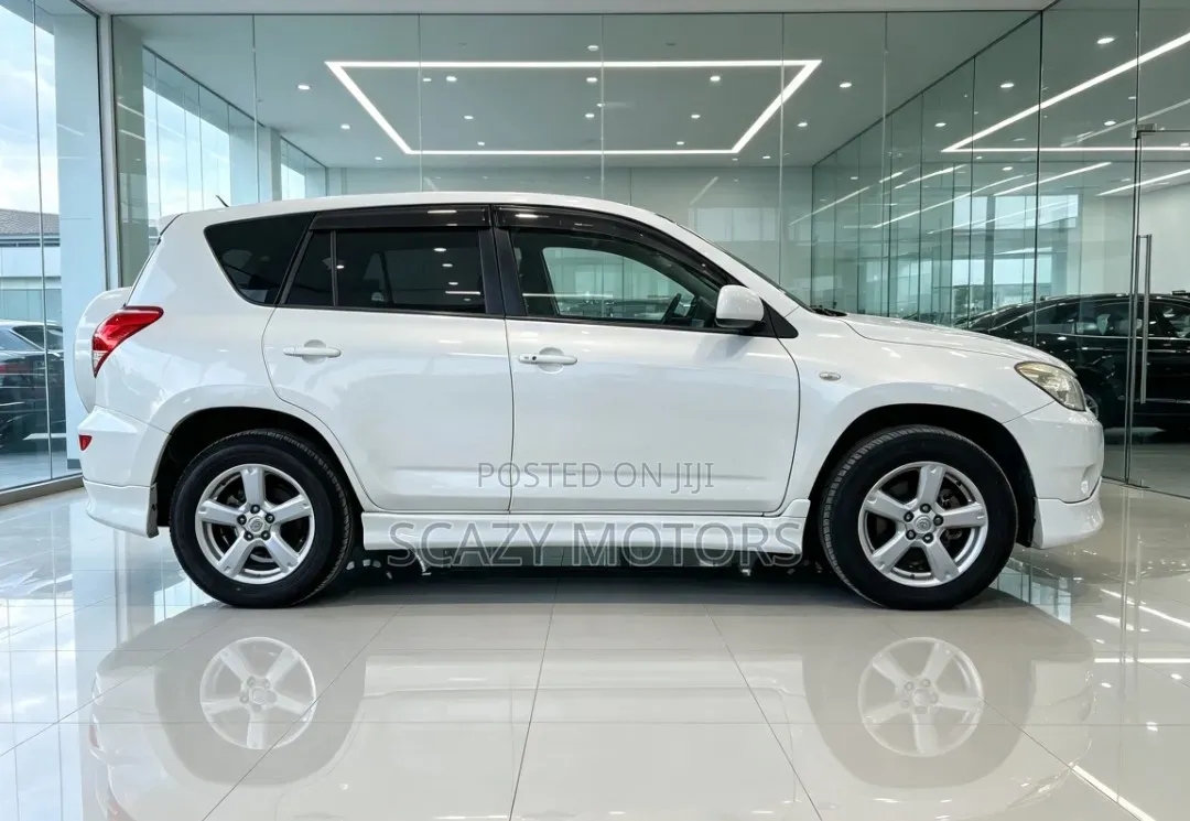 Toyota RAV4 2005 White