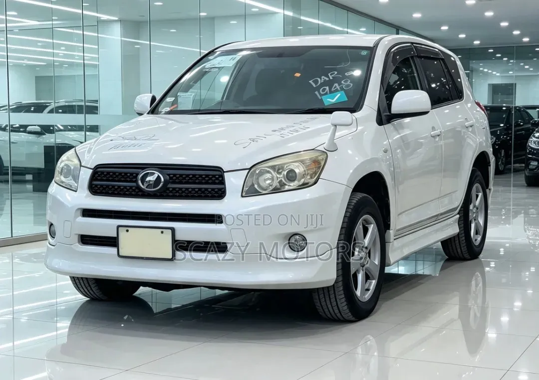 Toyota RAV4 2005 White