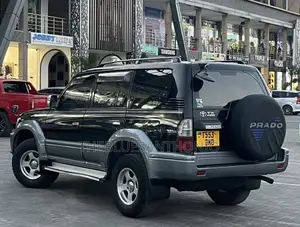 Toyota Land Cruiser Prado 2001 Black