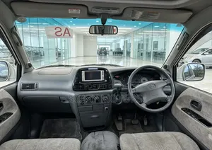 Toyota Noah 2001 Silver