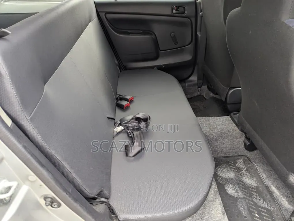 Toyota Succeed 2015 Silver