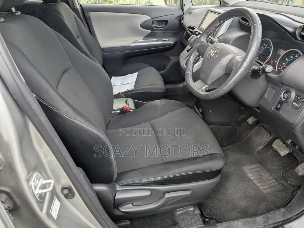 Toyota Wish 2009 Silver