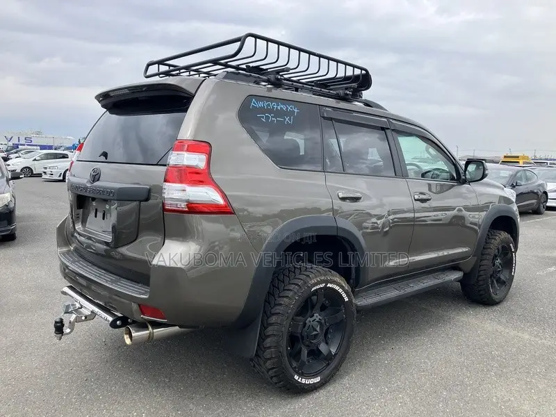 Toyota Land Cruiser Prado 2015 Gray