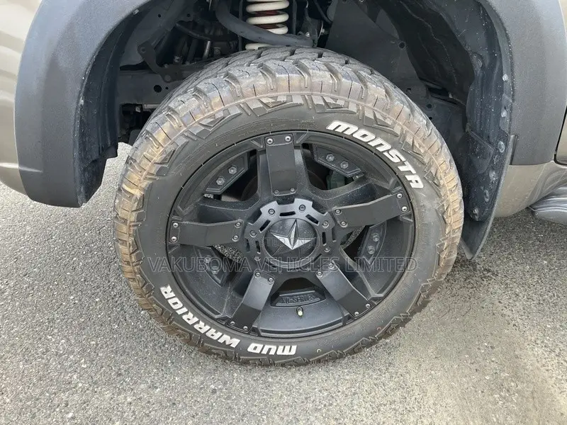 Toyota Land Cruiser Prado 2015 Gray