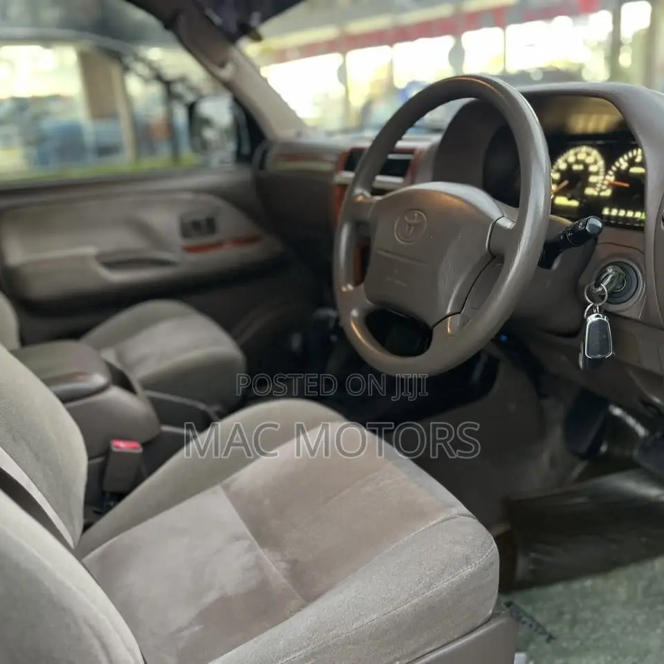 Toyota Land Cruiser Prado 2.7 16V 5dr 2001 Black