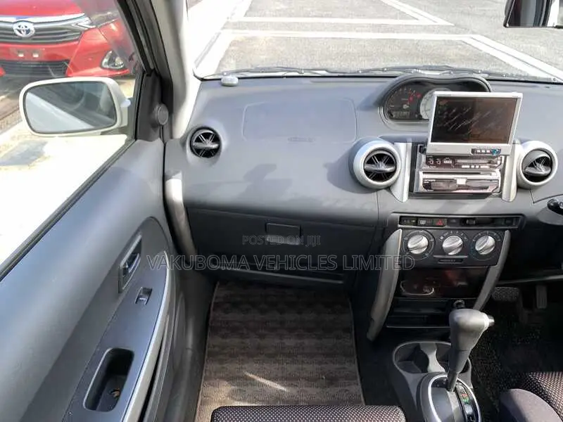Toyota IST 2002 Pearl
