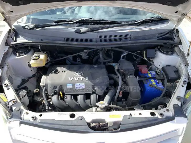 Toyota IST 2002 Pearl