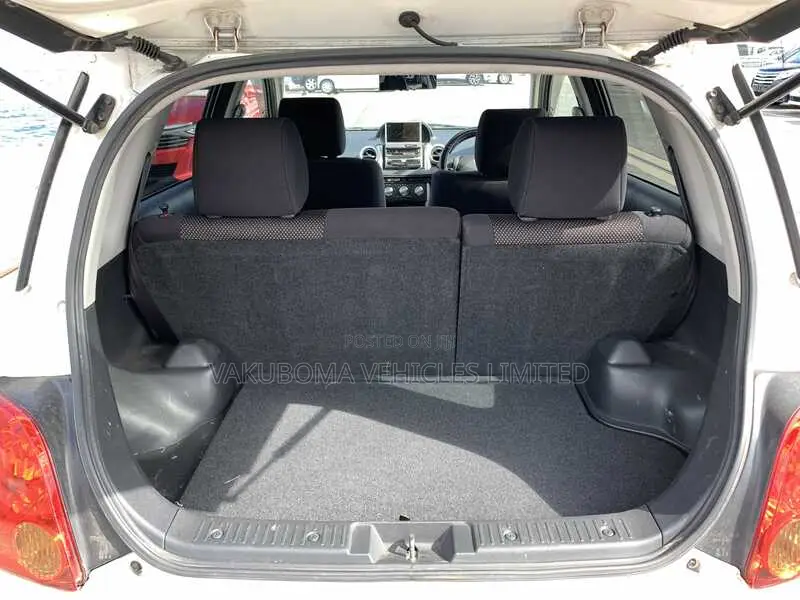 Toyota IST 2002 Pearl