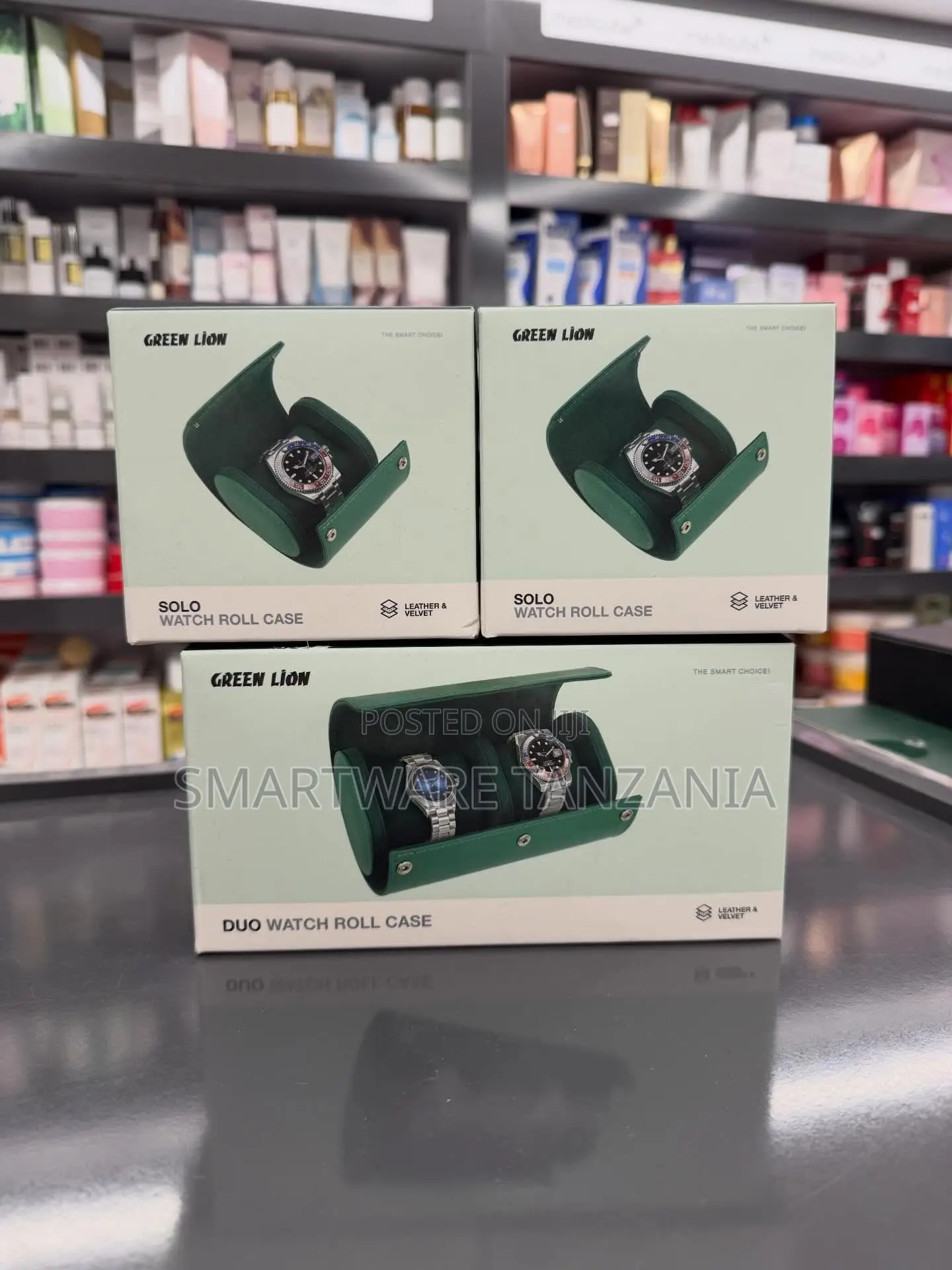 Green Lion Solo Watch Roll Case, Leather and Velvet Material, Green