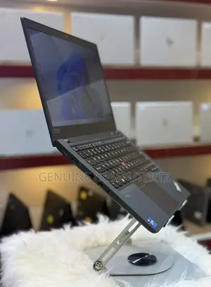 Laptop Lenovo ThinkPad P14s 48GB Intel Core i7 SSD 1T