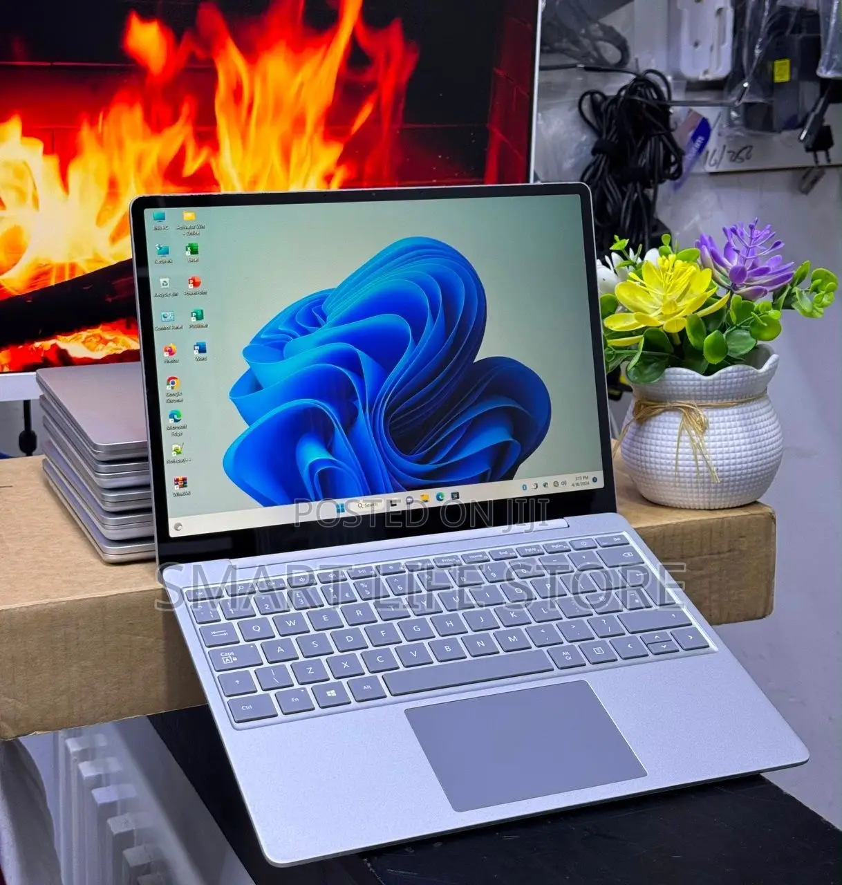 New Laptop Microsoft Surface Go 8GB Intel Core i5 SSD 256GB
