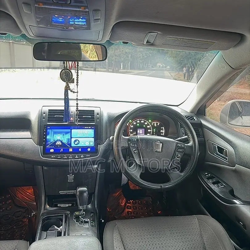 Toyota Crown 2009 White