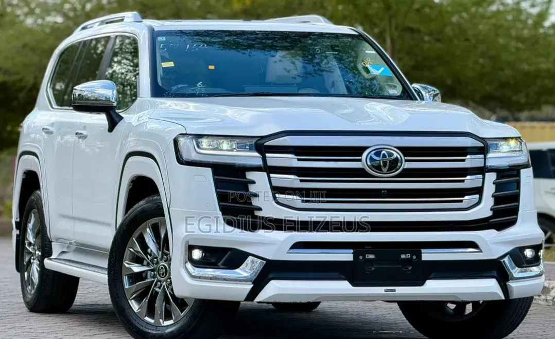 New Toyota Land Cruiser 2025 Gray