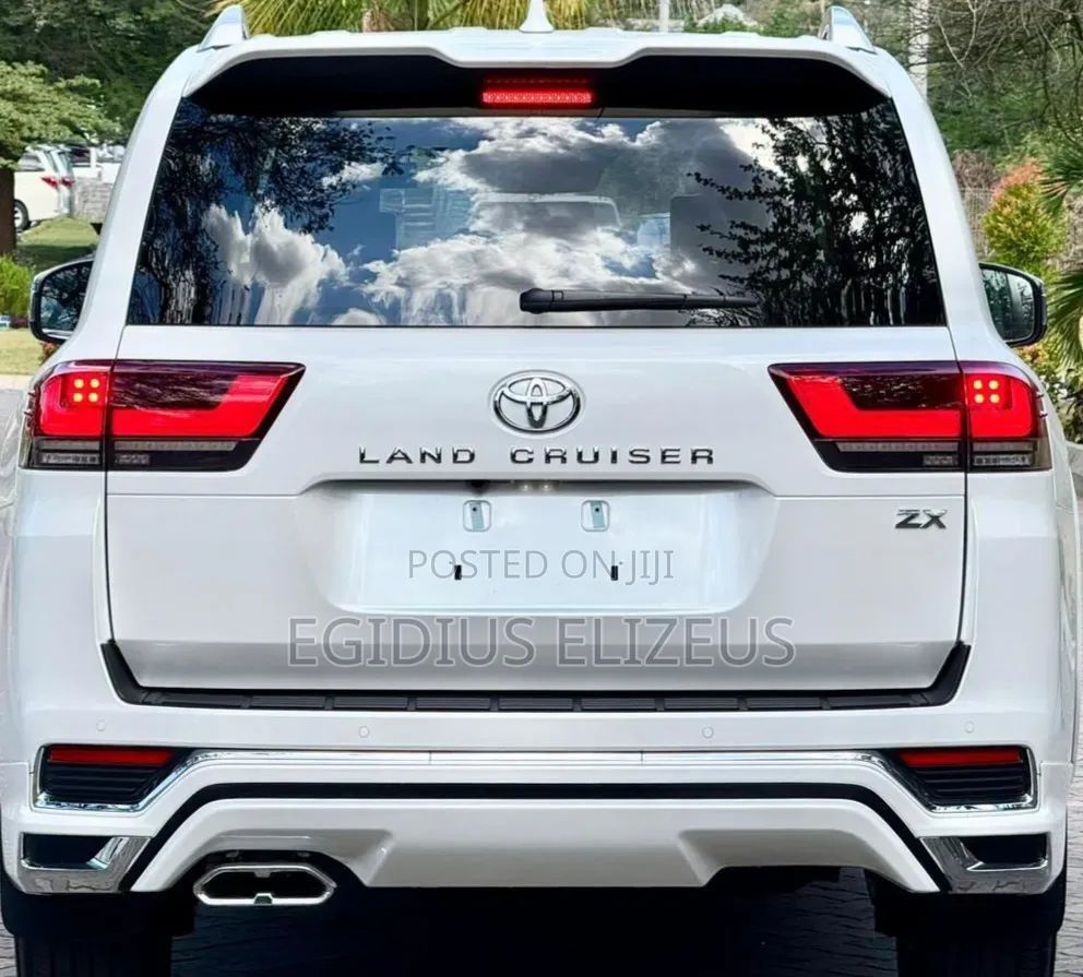 New Toyota Land Cruiser 2025 Gray