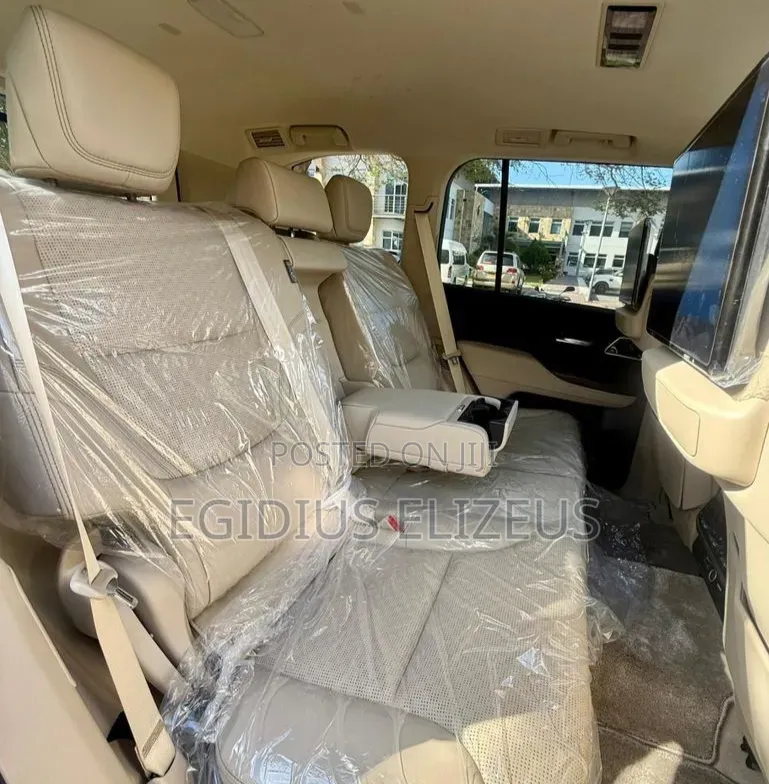 New Toyota Land Cruiser 2025 Gray