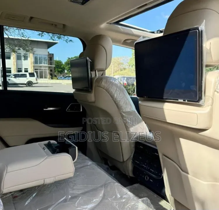 New Toyota Land Cruiser 2025 Gray