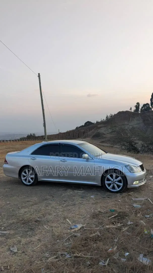 Toyota Crown 2009 Silver
