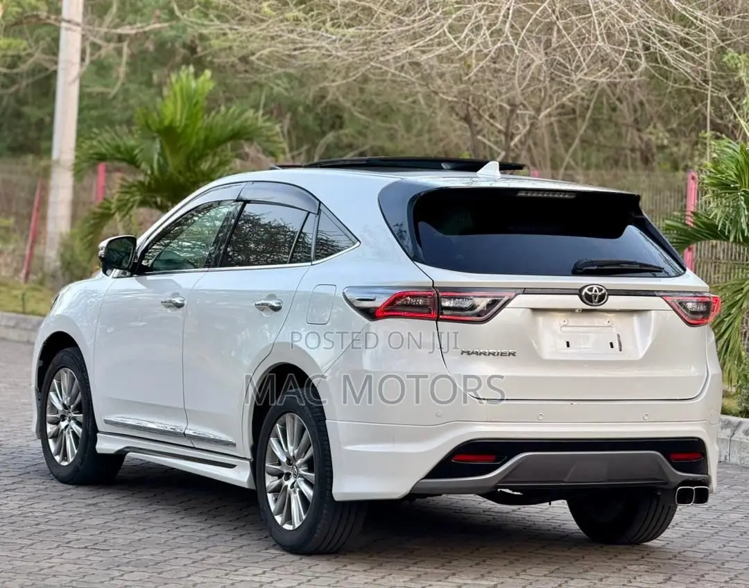 Toyota Harrier 2.0 2015 White