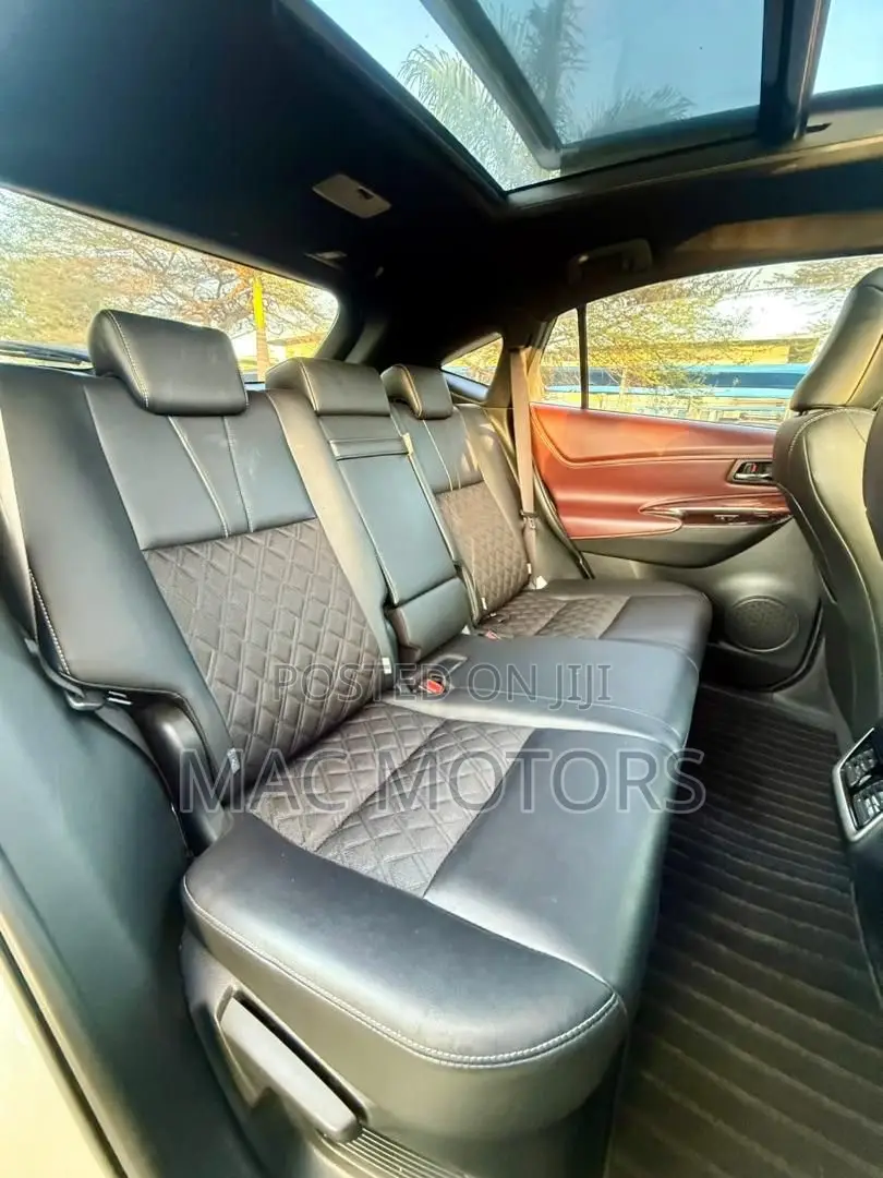 Toyota Harrier 2.0 2015 White