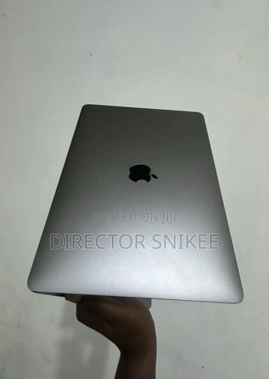 Laptop Apple MacBook 2020 16GB Apple M1 SSD 256GB
