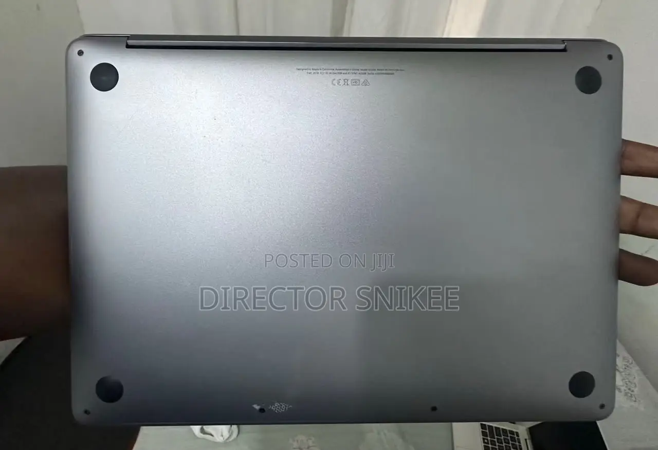 Laptop Apple MacBook 2020 16GB Apple M1 SSD 256GB