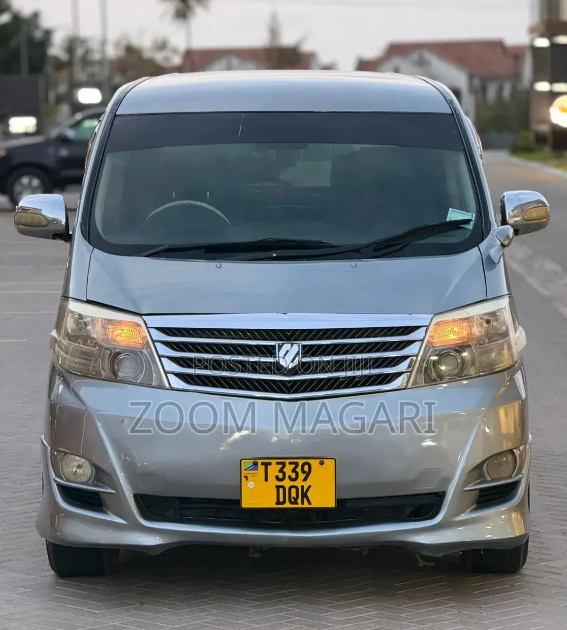 Toyota Alphard 2004 Silver