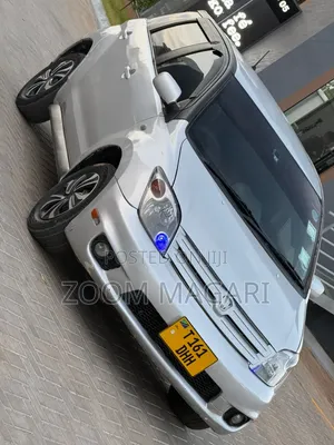 Toyota IST 2003 Silver