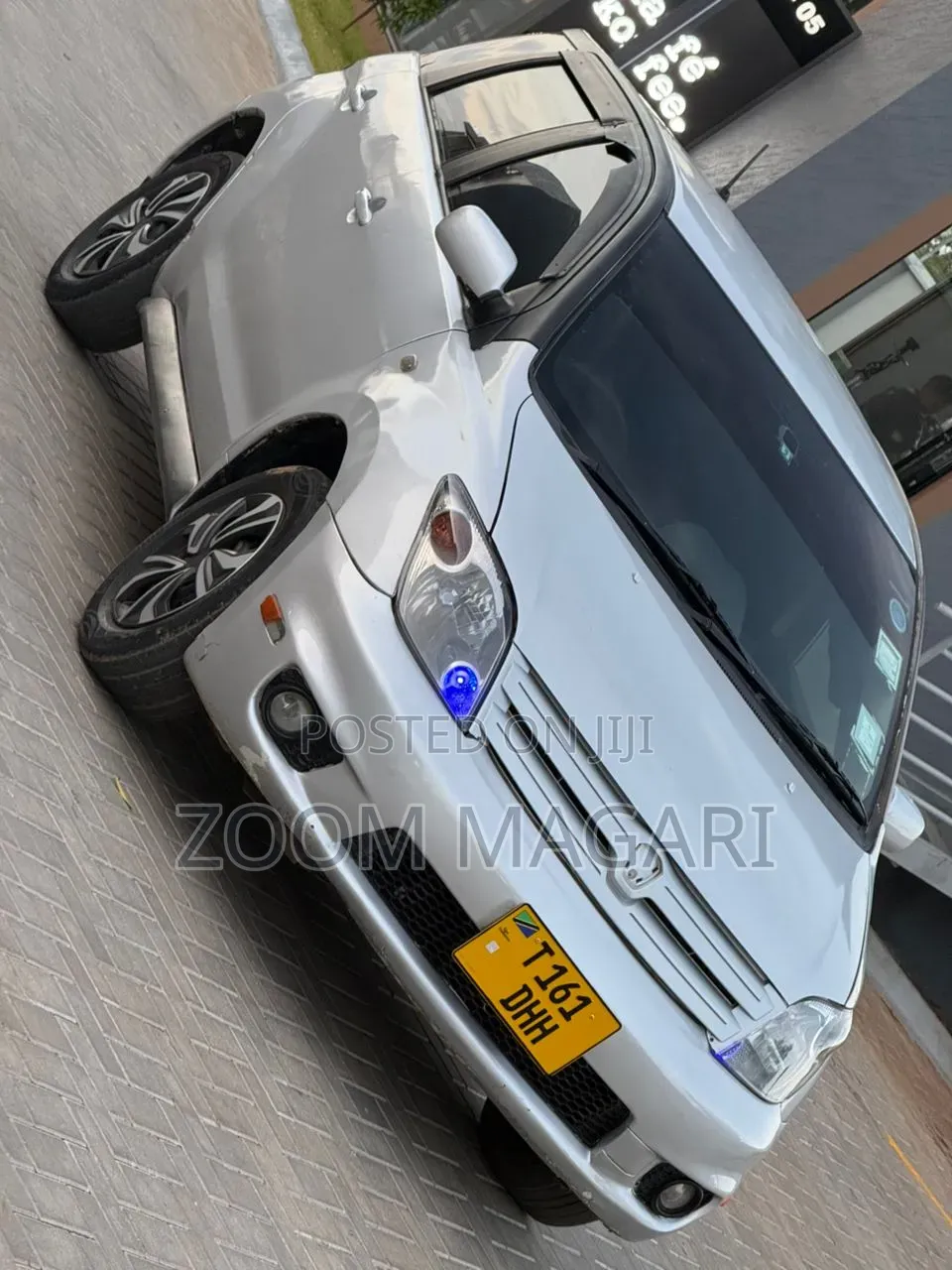 Toyota IST 2003 Silver