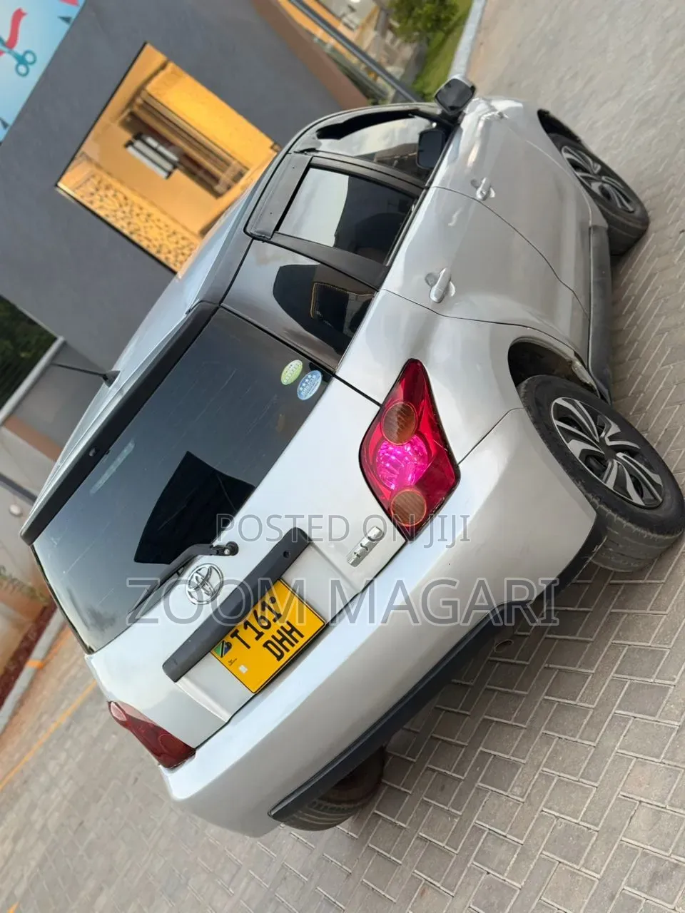 Toyota IST 2003 Silver