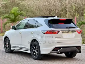 Toyota Harrier 2.0 2016 White